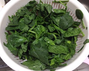 Vegetarian: The practice measure of soup of spinach bean curd 1