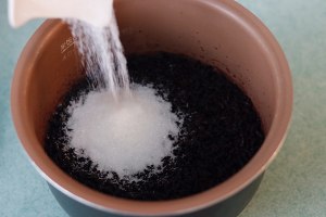 The practice measure of soup of tremella of fruit violet rice 7