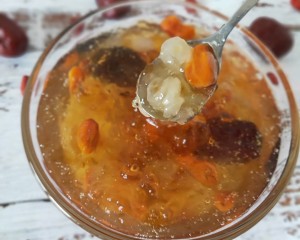 The practice measure of a thick soup of swallow of snow of rice of horn of peach glue black 6