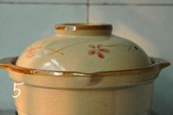 The practice measure of the Xianggu mushroom chicken broth that stew 9