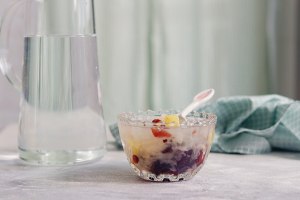 The practice measure of soup of tremella of fruit violet rice 15