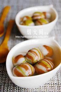 The practice measure of coloured glaze stuffed dumplings masse of glutinous rice flour served in soup 11