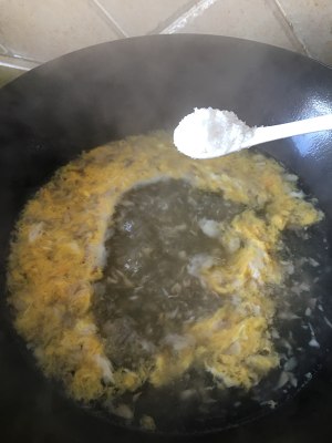 The practice measure of 5 minutes of dawdle egg beautiful a thick soup that drink 10