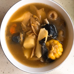 Beneficial gas enrichs the blood the practice measure of black chicken broth 5