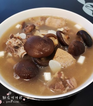 Does Xianggu mushroom warm chop boiling water? [happy days of cocoa gentleman hutch 11] practice measure 11