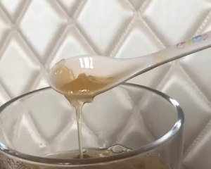 Good beautiful of a bowl of autumn is tasted " embellish lung relieves a cough soup " tremella the practice measure of soup of Gong Zaoxue pear 5