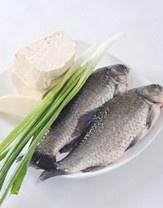 The practice measure of soup of bean curd of crucian carp fish 1