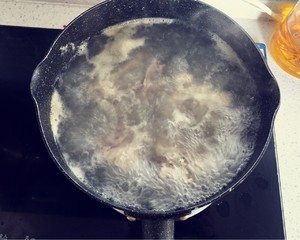 The practice measure of big filling oxtail soup 1
