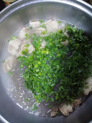 The practice measure of hotpot soup vermicelli made from bean starch 8