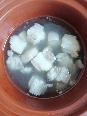 The practice measure of hotpot soup vermicelli made from bean starch 4