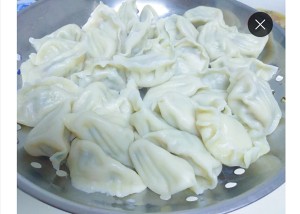 Boiled dumpling of hotpot caraway stuffing (soup of steamed stuffed bun, hamburger, a round mass of food) practice measure 26