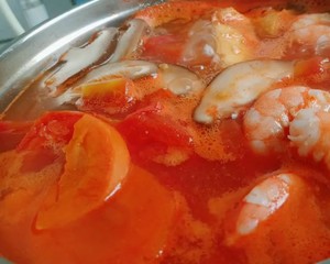 The practice measure of seafood tomato acerbity soup 2