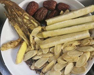 冬でも確実に飲む沸騰したお湯(腎臓を満たすことは安心、心臓を満たすことは嘘つきです) )練習方法1