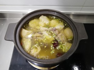 The practice measure of chicken broth of stay of proceedings of hedgehog hydnum of _ of wintry day warm boiling water 3