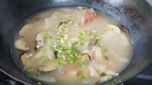 Delicacy of soup of wax gourd ham must drop brow! practice measure 9