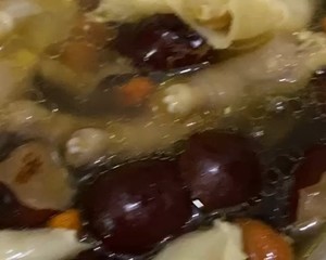 The practice measure of soup of chop of foot of chicken of isinglass of red jujube medlar 6
