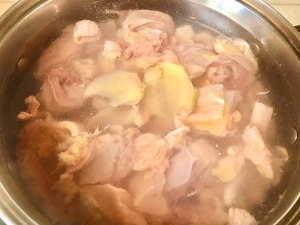 The practice measure of the holothurian chicken broth that spend glue 3
