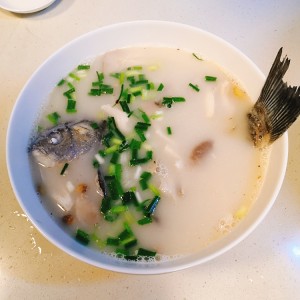 The practice measure of soup of mushroom of crucian carp fish 6