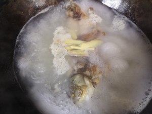 The soup of fish of red jujube crucian carp of sweet thick cream color (add a few focal points that make soup of fish of full-bodied grandma white crucian carp) practice measure 6
