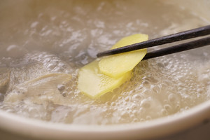 [soup of bean curd of crucian carp fish] practice measure 5