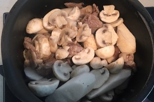 The practice measure of soup of hotpot of white mushroom yam 6