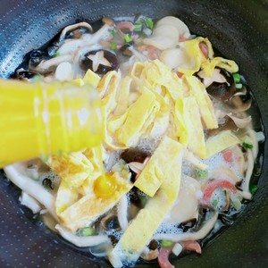The practice measure of soup of mushroom of little taste bacterium 12