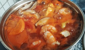 The practice measure of seafood tomato acerbity soup 3