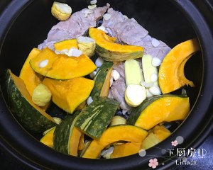 Soup of bone of pumpkin chestnut pig - the practice measure that teachs you Bao Guangdong soup 4