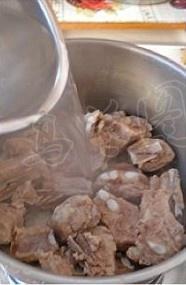 The practice measure of chop of boiled in clear soup 4