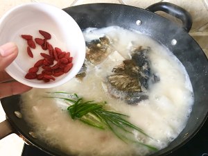 The practice measure of soup of piscine head bean curd 24