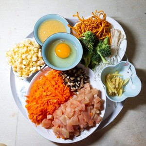 Meatball of chicken breast of Xianggu mushroom carrot soup (reduce weight) practice measure 2