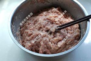 The hand is done [soup of Spanish mackerel a round mass of food] practice measure 13