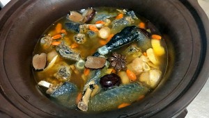 The practice measure of delicious black chicken broth 6