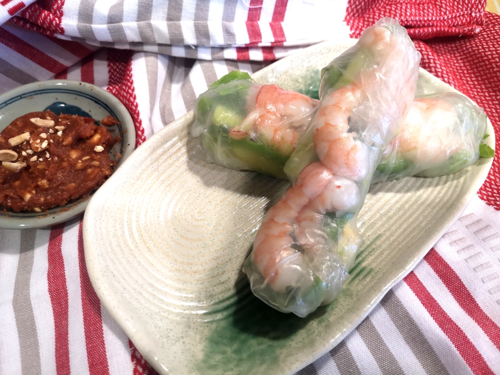 
Rice Paper Roll of spring roll of Vietnam of shrimp of bovine oil fruit (suit health eat reducing weight) practice