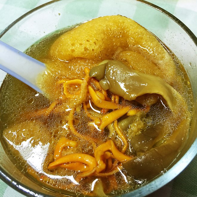 中国の毛虫菌は、細菌の鶏のスープの方法を費やし、議事録の滞在、おいしい方法
