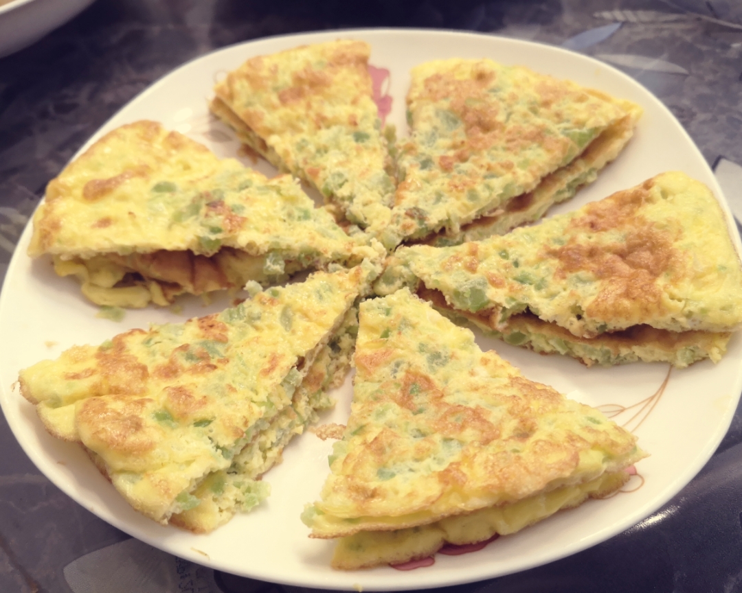 
The practice of cake of balsam pear omelette, how to do delicious