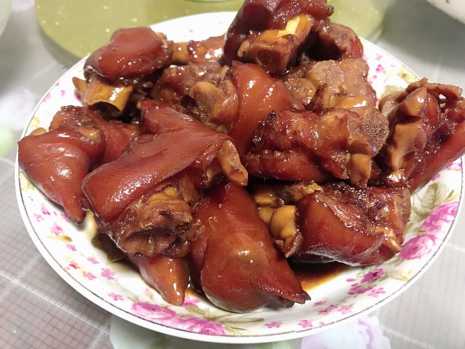 
The practice of hoof of pig of braise in soy sauce, how is hoof of pig of braise in soy sauce done delicious