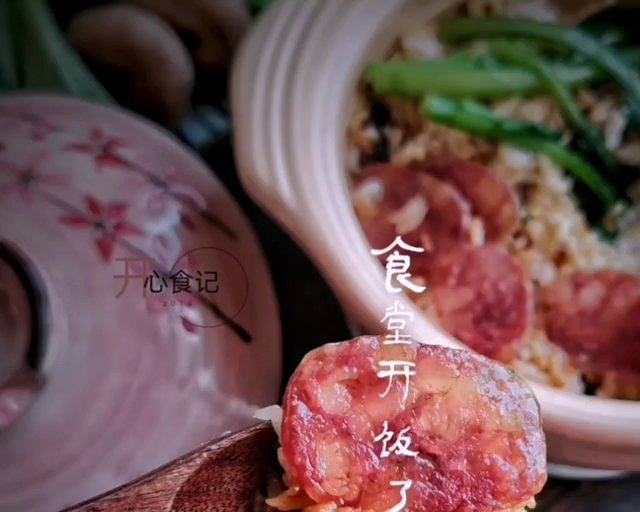 肉には、バオの卵と一緒に若い食事を食べる料理があります-繊細な栄養（内部に不安な壊れやすい米地殻のドゥーキーを追加）練習