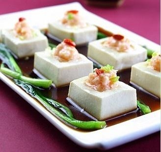 見栄えの良い明るいエビは、豆腐の道、おいしい方法を作る