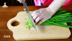 The practice measure that can make the egg arranges slippery leek case method 7