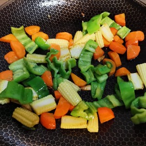 爆発するのは、栄養が何を超えているかは三色性 トウモロコシのタケノコを揚げたときの野菜の量5 
