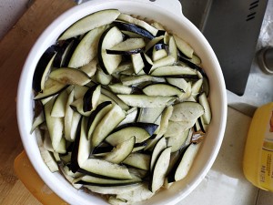 The practice measure of gust aubergine 3