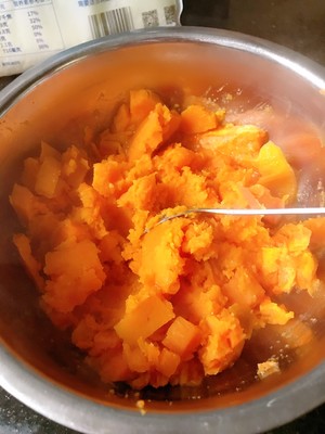 Exceed simple yam Zhi the practice measure of person cake 4