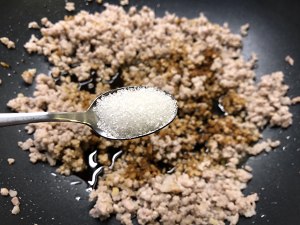 The practice measure of egg of evaporate of ground meat bean curd 16
