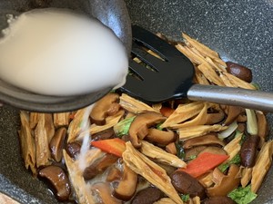 「タイトロール12での乾燥豆乳クリームの焼きジョススティックの議事録の滞在の実務尺度」