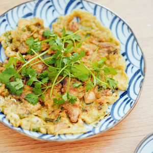 The characteristic oyster bake in a pan of wet Shan mom (unripe oyster / sea Li decoct / Ke young decoct) practice measure 7
