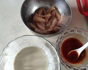 Eat not to remove pork [flesh of sweet-and-sour chicken breast] practice measure 1