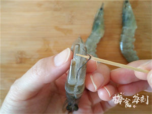 豆澱粉から作られたニンニク成都春雨が裏エビを開き、詳細な写真記事の測定値を超えています！実践測定4  