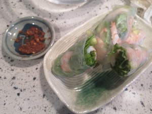 牛油のエビのベトナムの春巻きのライスペーパーロールフルーツ（スーツ健康食べる 減量）練習法9 