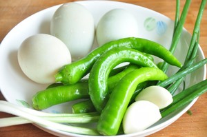 緑の皮の卵の練習対策 唐辛子風邪とソーセージ1 